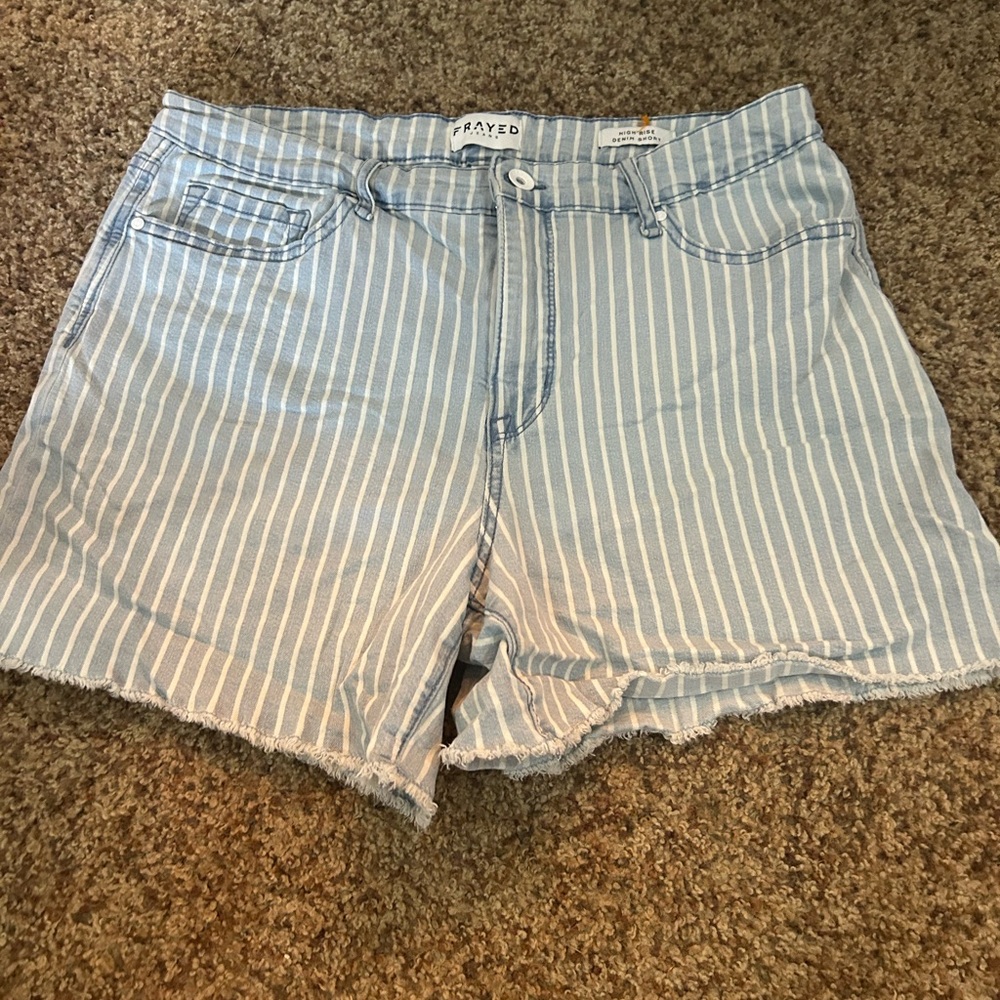 💰Frayed Blue Striped Jean Shorts